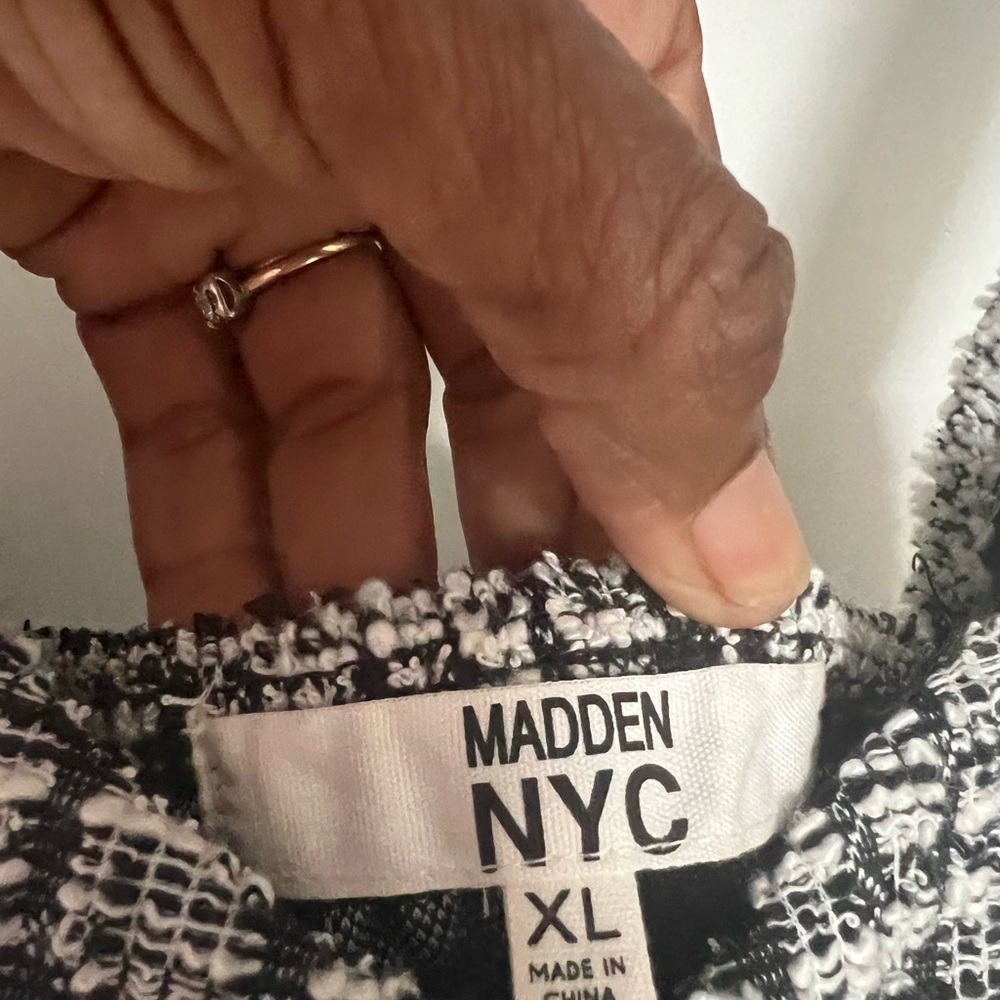 Madden. Black and White Tweed Bomber Jacket. With a matching cropped top. - Picture 4 of 8